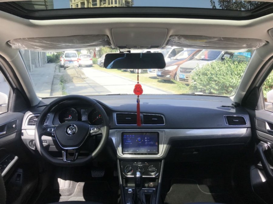 900x675_0_q87_autohomecar__ChcCRFyJ__CARhhDAAHw413m3gI076.jpg