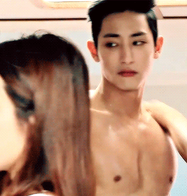 __wx2.sinaimg.cn_mw1024_d9906e1agy1g270qwkes4g207g07sx6p.gif