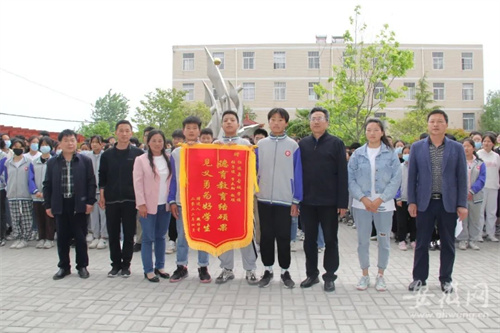 微信图片_20220429115400.jpg