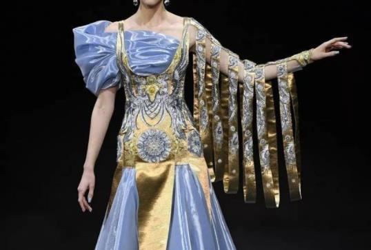 Guo Pei 2019春夏巴黎高定大秀上的螺钿面料设计